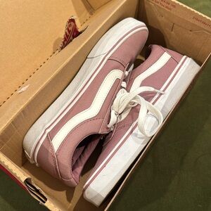 Vans Ward Nostalgia Rose Canvas Sneaker Size 7
